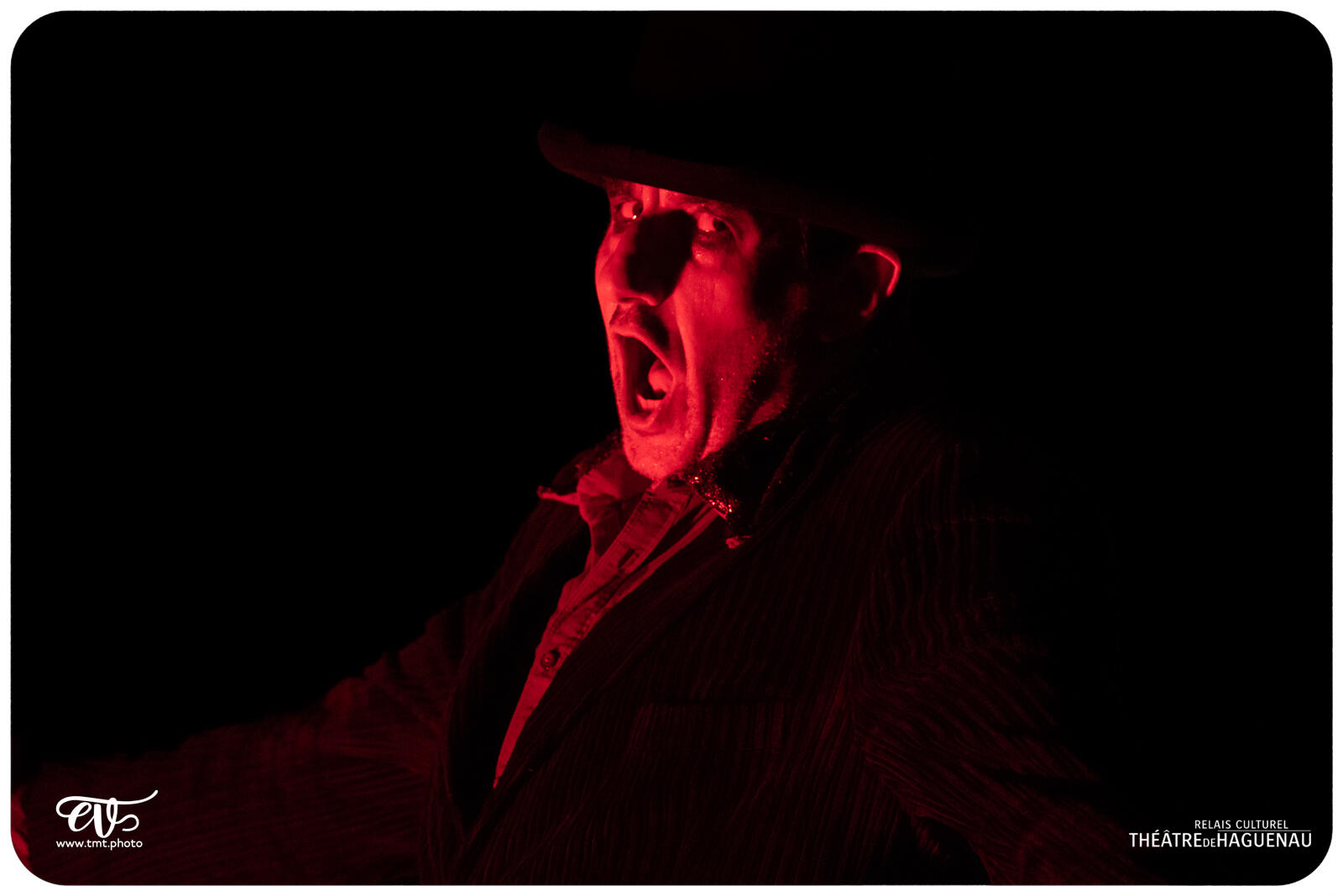 LE CABARET EXTRAORDINAIRE